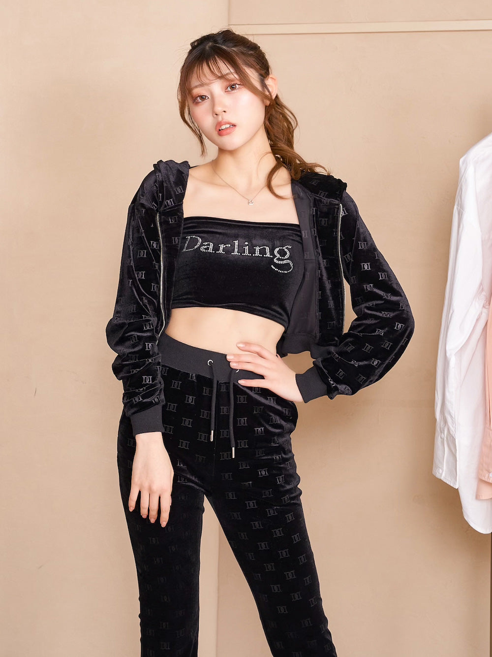 モデル:163cm(着用サイズ:FREE 着用カラー:BLK)