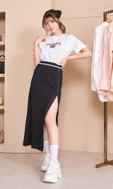 モデル:163cm(着用サイズ:FREE 着用カラー:BLK)
