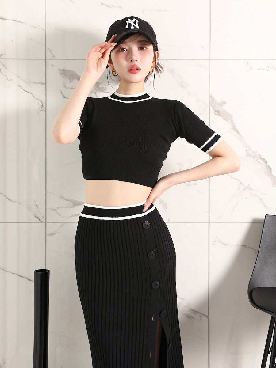 モデル:160cm(着用サイズ:FREE 着用カラー:BLK)