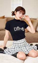 モデル:160cm(着用サイズ:FREE 着用カラー:BLK)