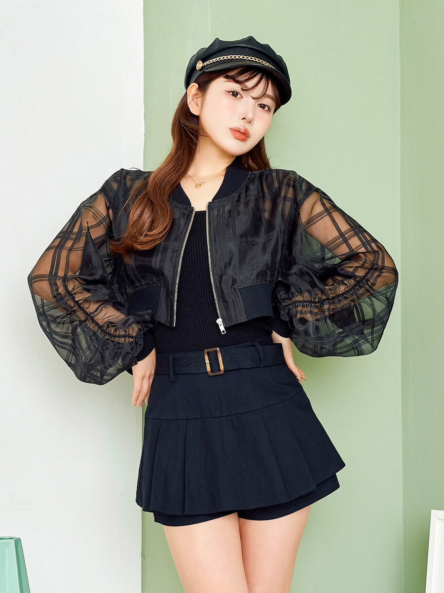 モデル:160cm(着用サイズ:FREE 着用カラー:BLK)