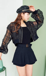 モデル:160cm(着用サイズ:FREE 着用カラー:BLK)