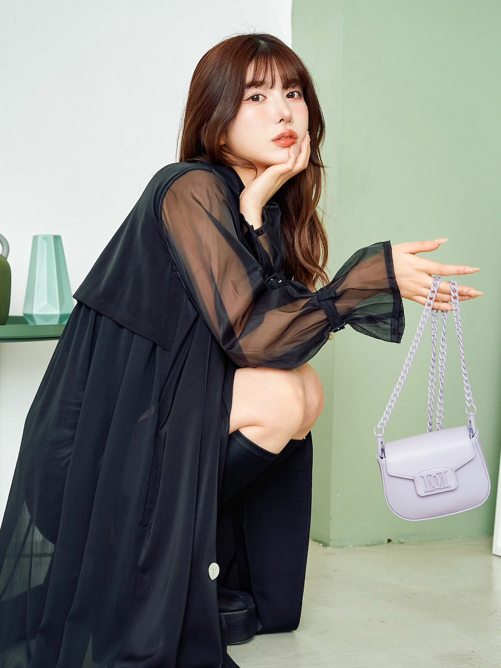 モデル:160cm(着用サイズ:FREE 着用カラー:BLK)
