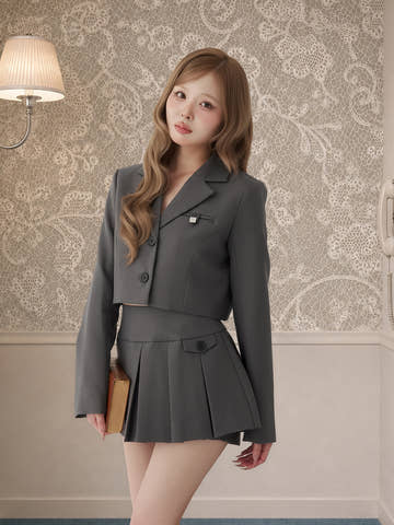 モデル：163cm（着用サイズ：S　着用カラー：GRY）