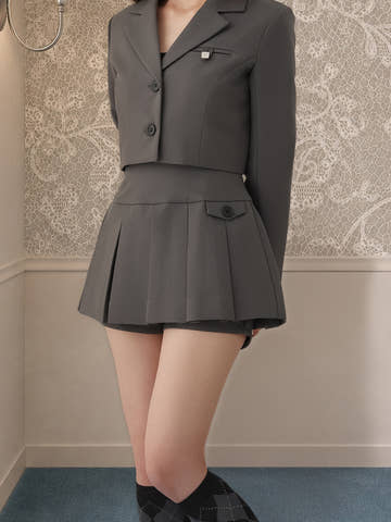 モデル：163cm（着用サイズ：S　着用カラー：GRY）