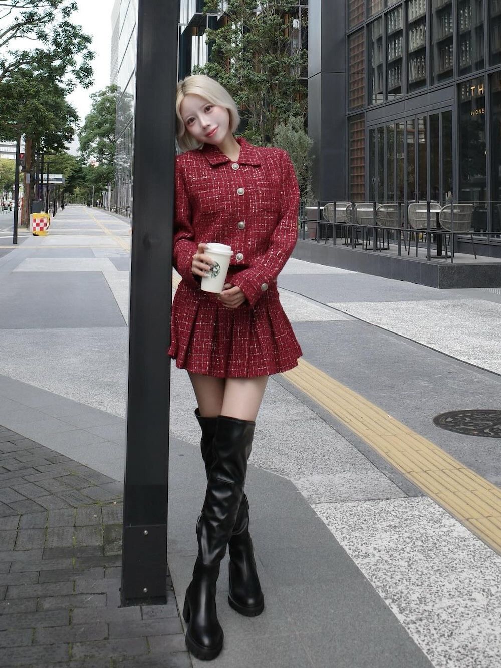 モデル：155cm（着用サイズ：FREE　着用カラー：BRD）