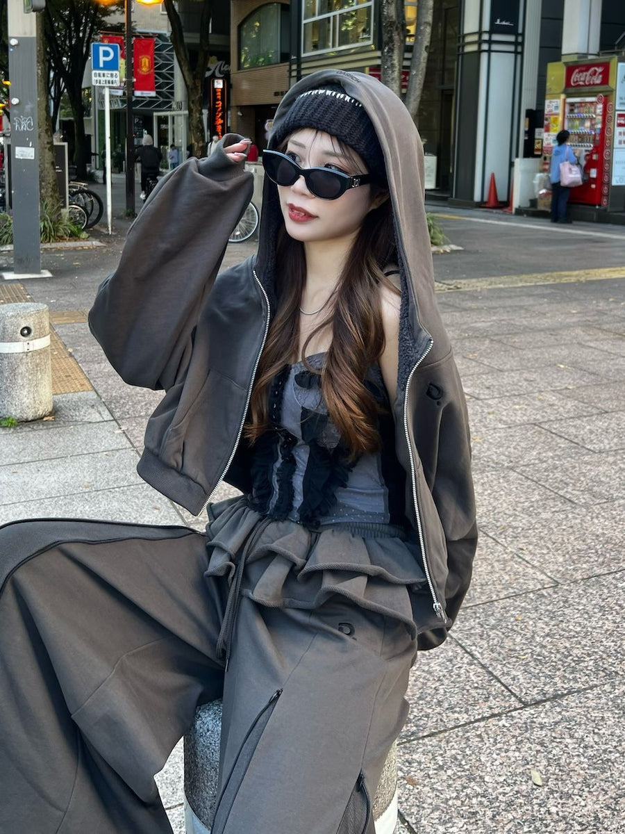 モデル：158cm（着用サイズ：FREE　着用カラー：C-GRY）