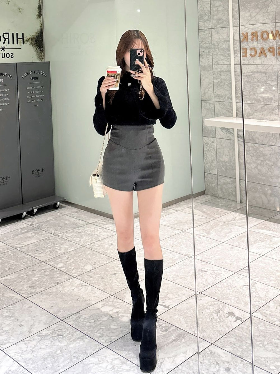 モデル：165cm（着用サイズ：FREE　着用カラー：GRY）