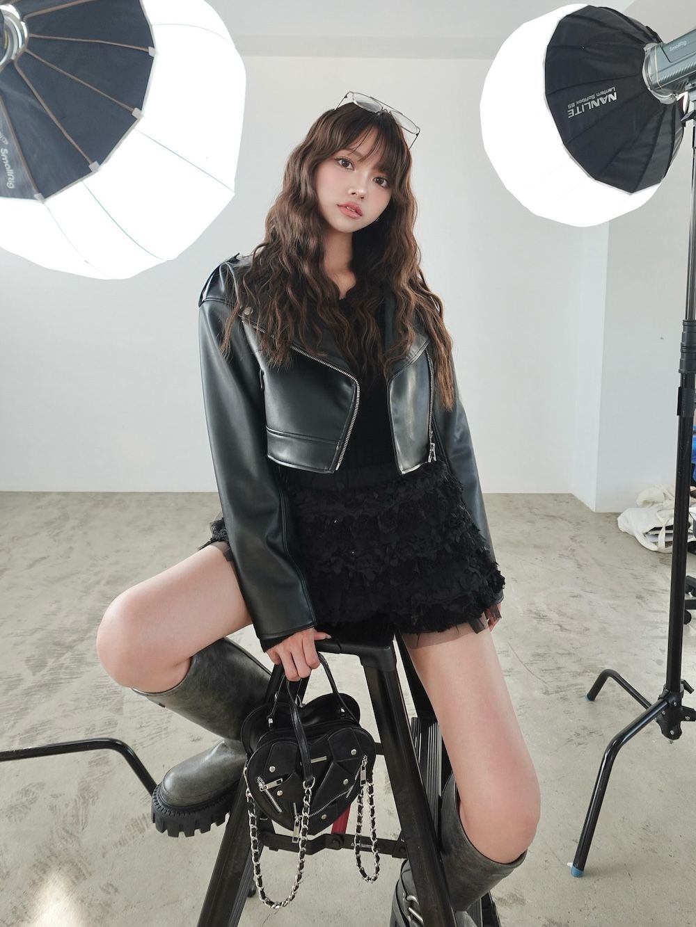 モデル：163cm（着用サイズ：FREE　着用カラー：BLK）
