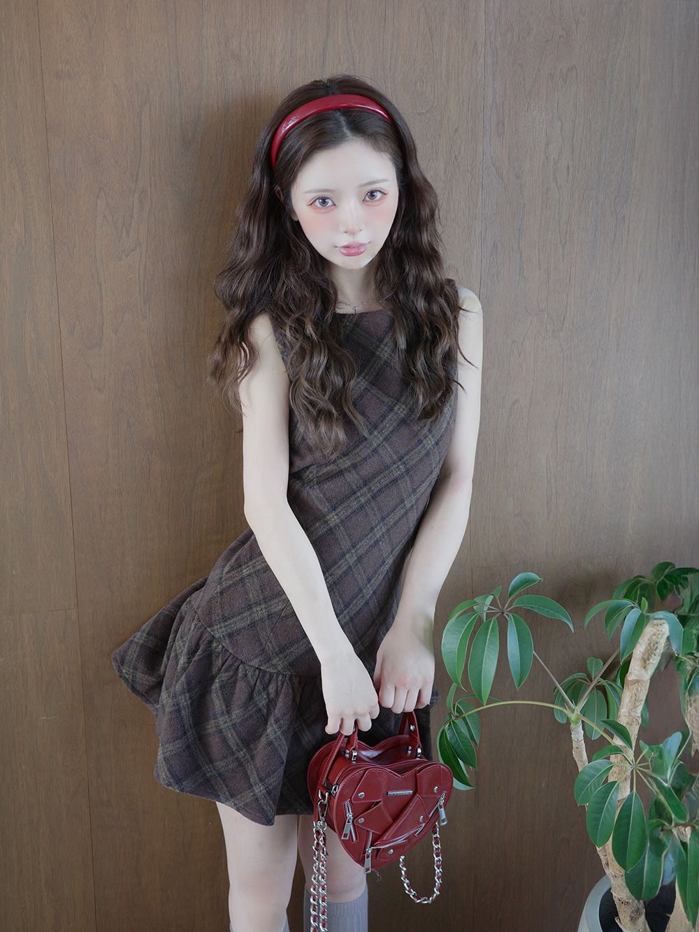 モデル：158cm（着用サイズ：FREE　着用カラー：BRN）