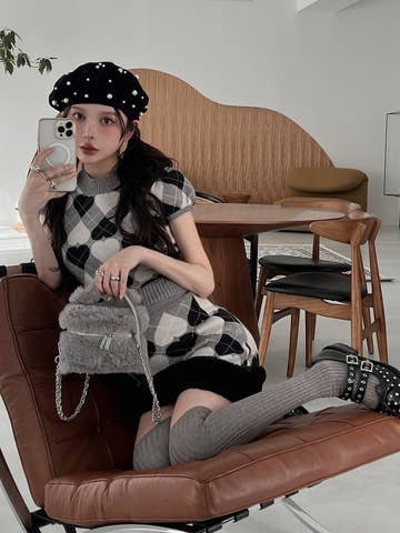 モデル：160cm（着用サイズ：FREE　着用カラー：GRY）