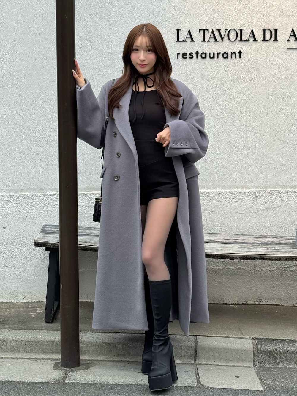 モデル：156cm（着用サイズ：FREE　着用カラー：BLK）