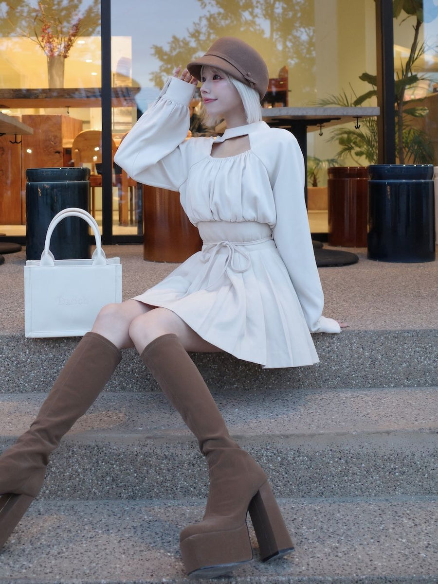 モデル：155cm（着用サイズ：FREE　着用カラー：IVO）