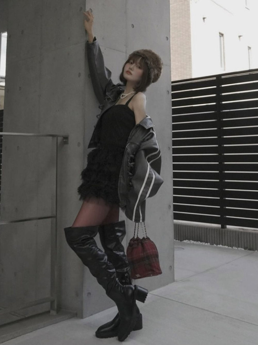 モデル：161cm（着用サイズ：FREE　着用カラー：BLK）