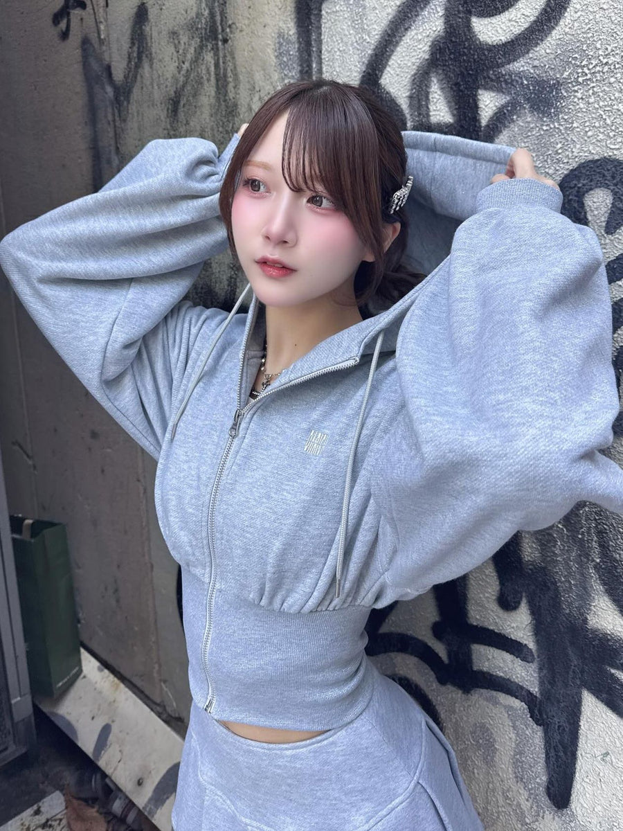 モデル：162cm（着用サイズ：FREE　着用カラー：GRY）