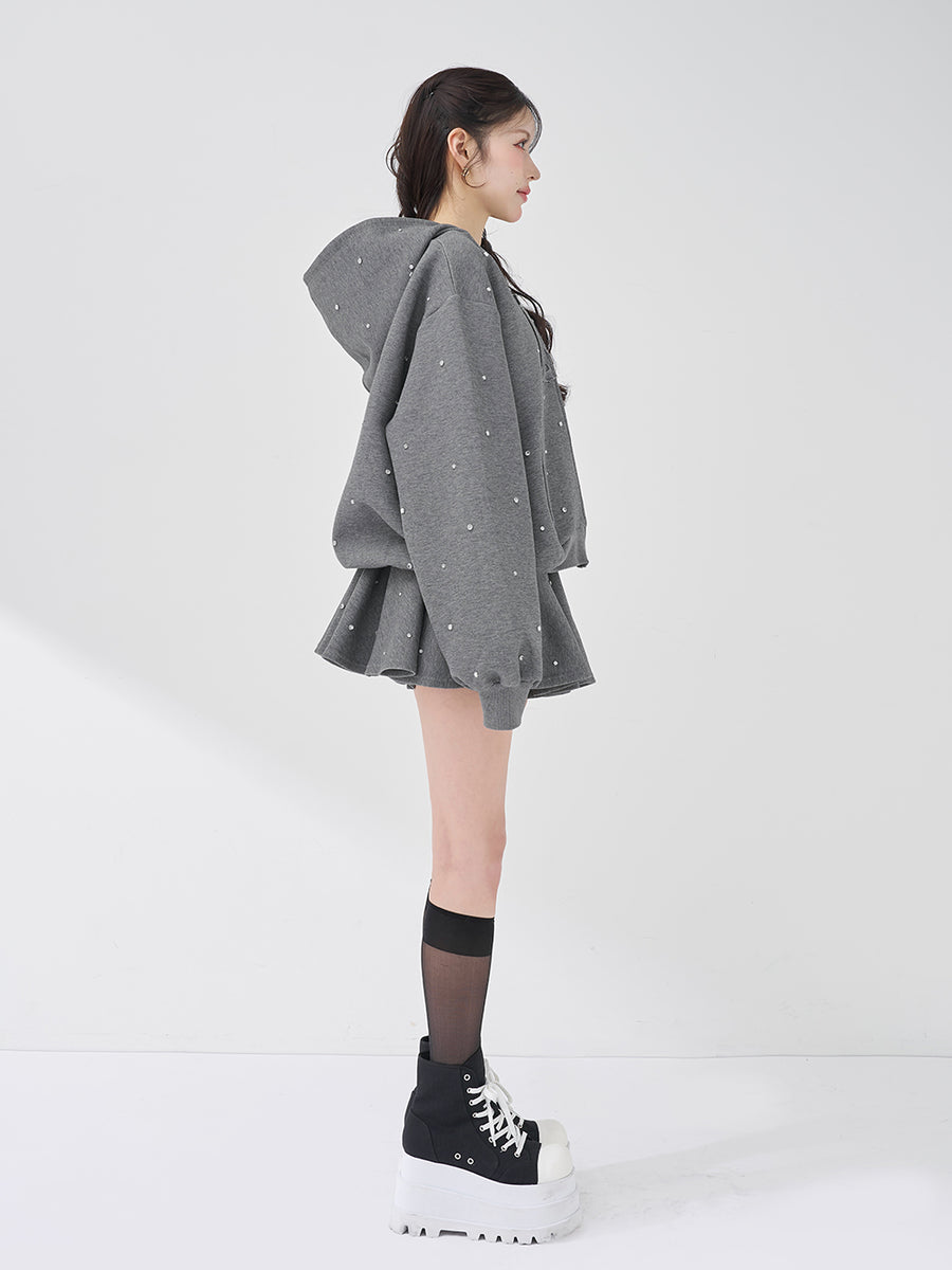 モデル：165cm（着用サイズ：FREE　着用カラー：GRY）