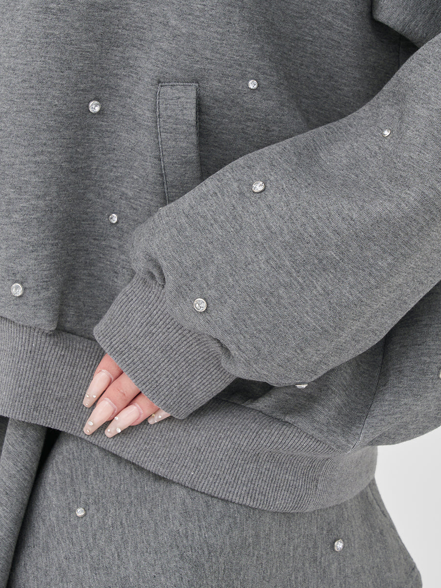 モデル：165cm（着用サイズ：FREE　着用カラー：GRY）