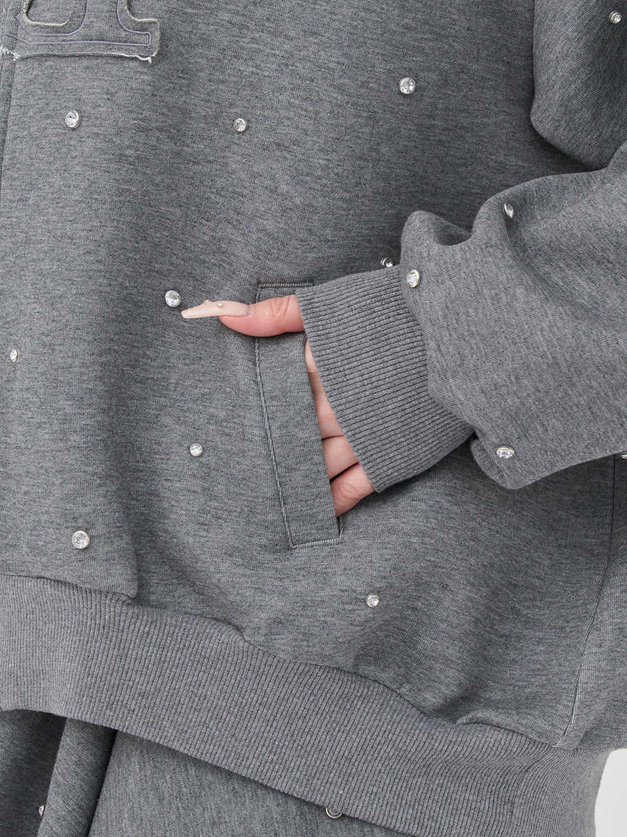 モデル：165cm（着用サイズ：FREE　着用カラー：GRY）