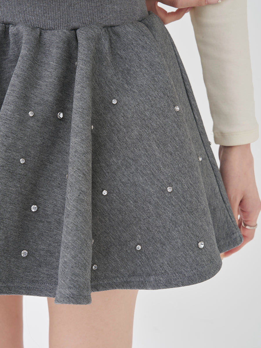 モデル：165cm（着用サイズ：FREE　着用カラー：GRY）