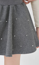 モデル：165cm（着用サイズ：FREE　着用カラー：GRY）