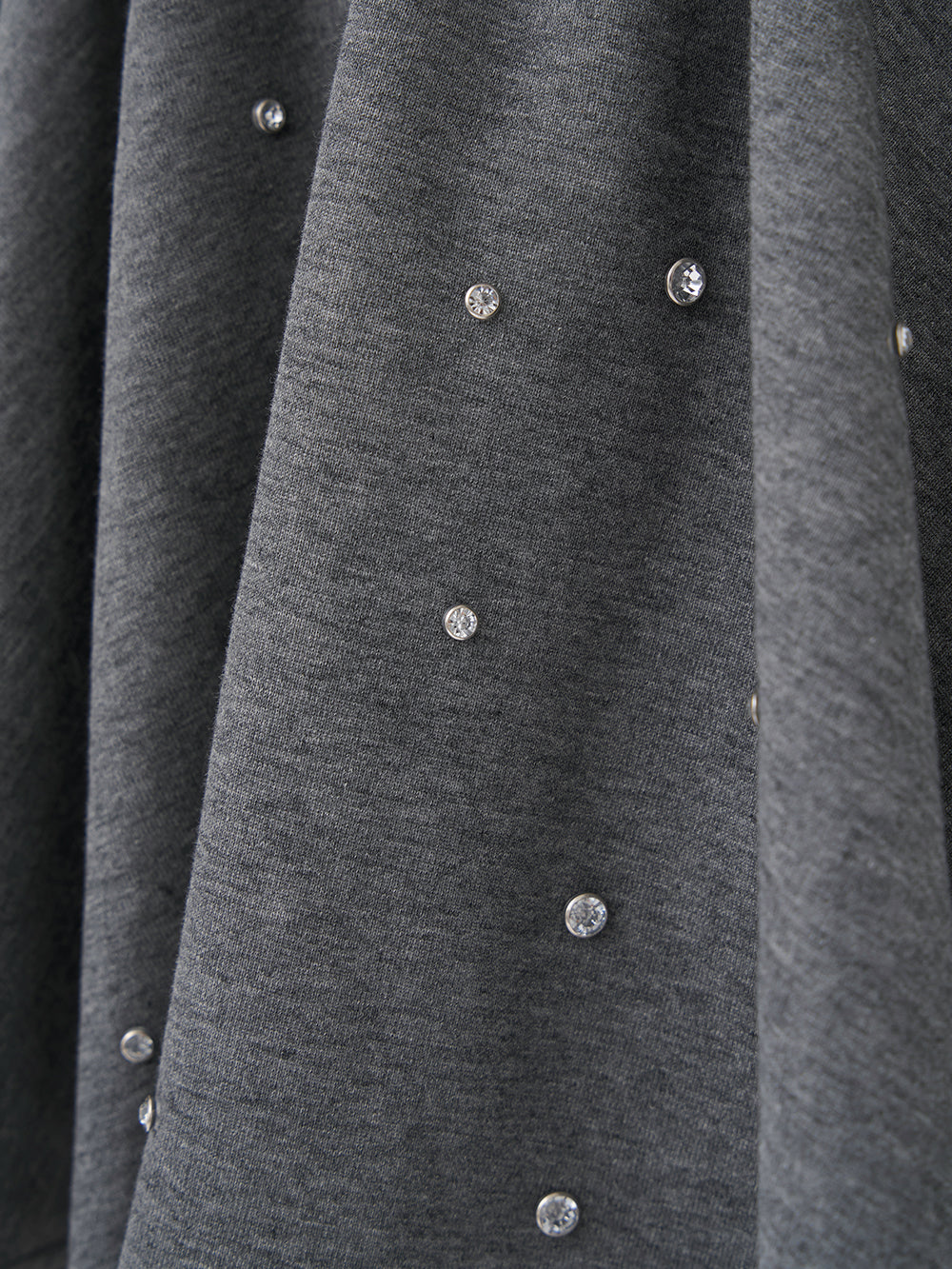 モデル：165cm（着用サイズ：FREE　着用カラー：GRY）