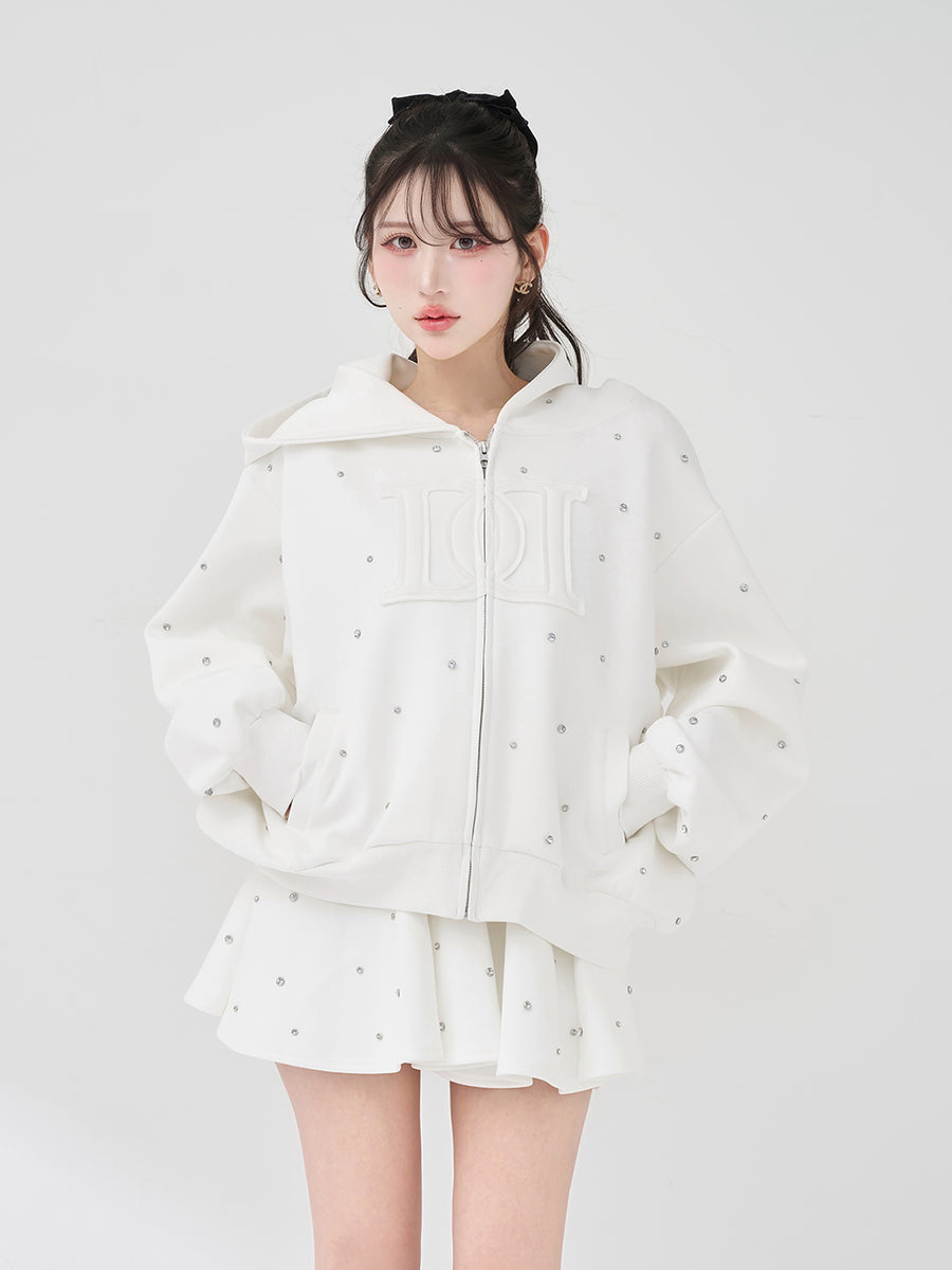 モデル：165cm（着用サイズ：FREE　着用カラー：WHT）