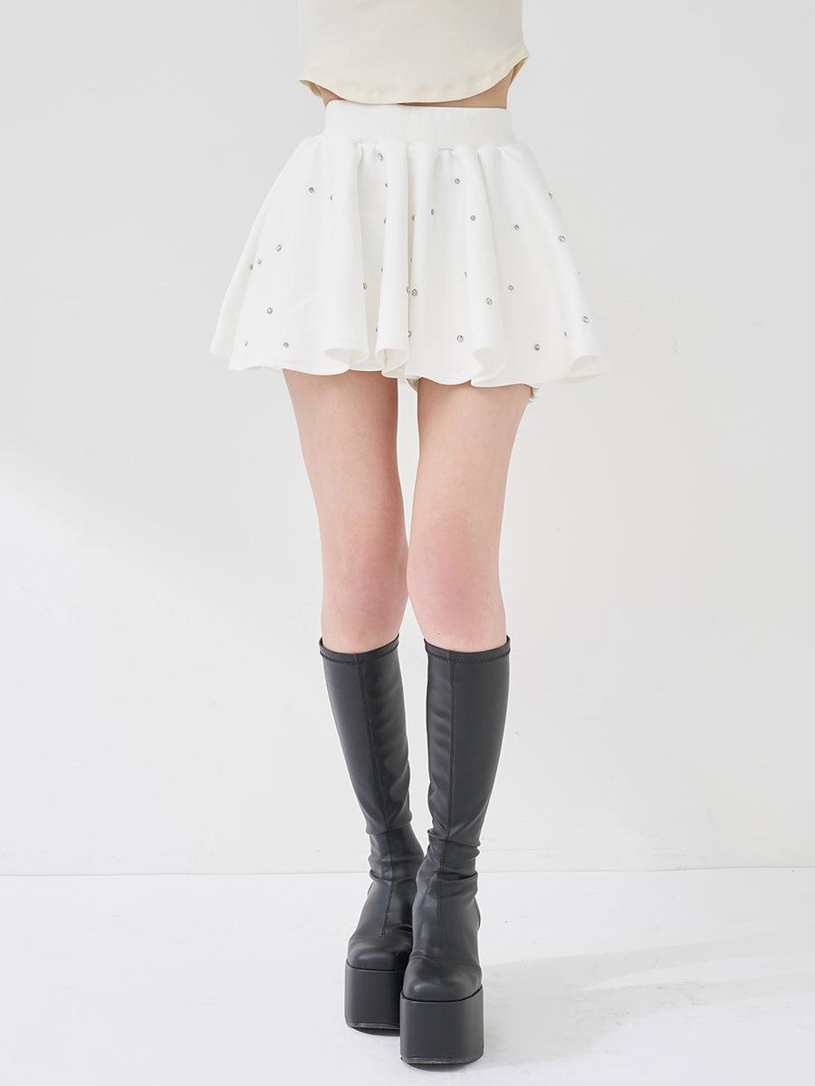 モデル：165cm（着用サイズ：FREE　着用カラー：WHT）