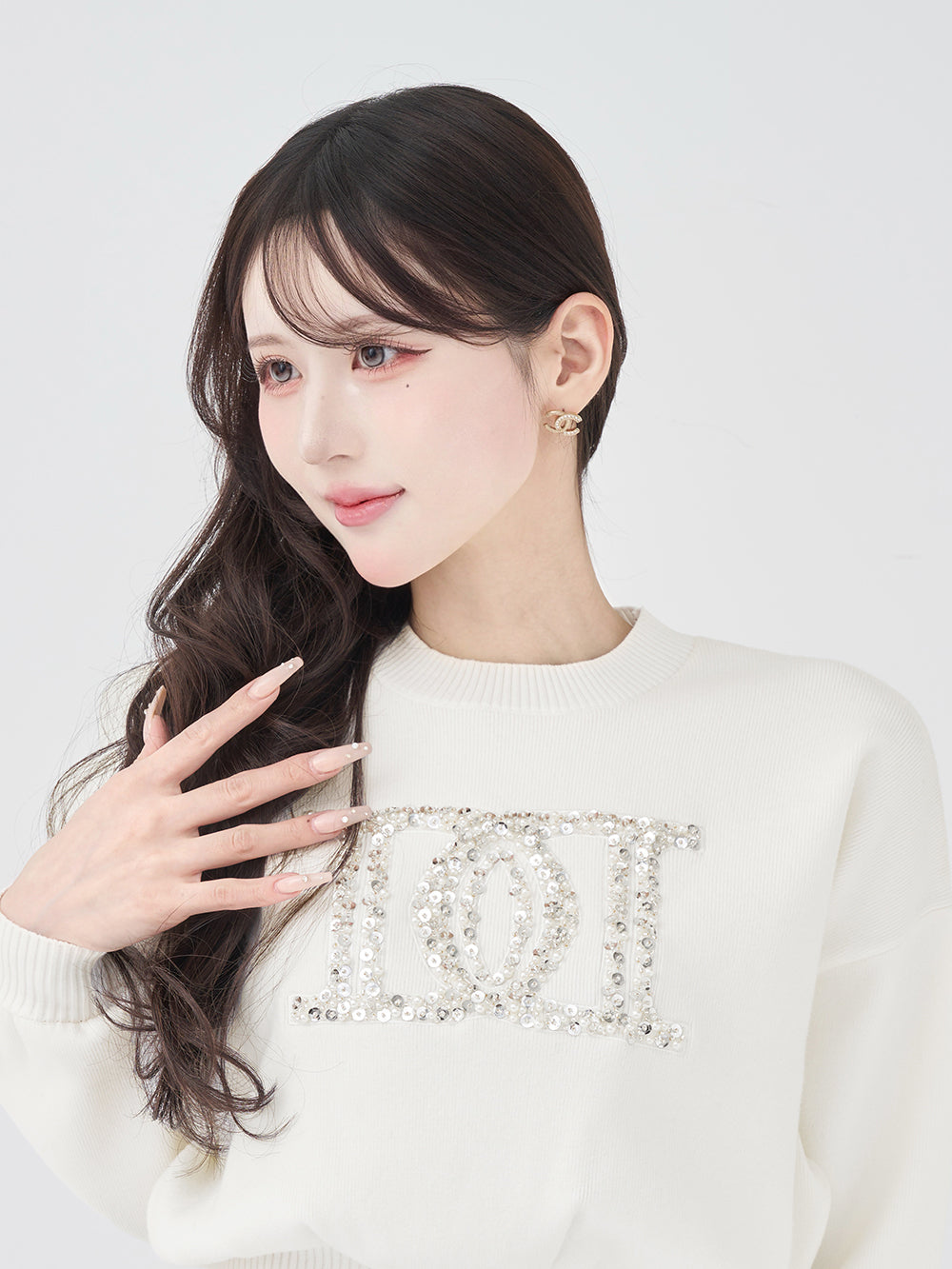 ビジューロゴパフニットトップス