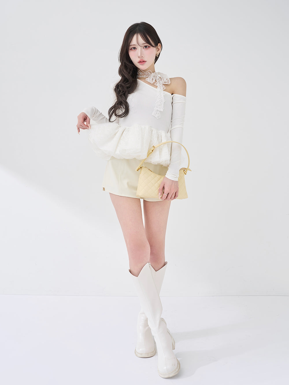 モデル：165cm（着用サイズ：FREE　着用カラー：WHT）