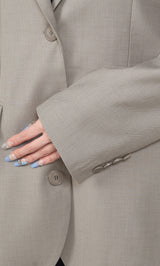 モデル：165cm（着用サイズ：FREE　着用カラー：GRY）