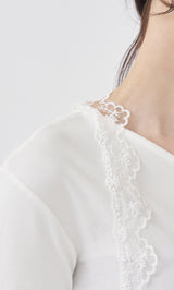 モデル：165cm（着用サイズ：FREE　着用カラー：WHT）