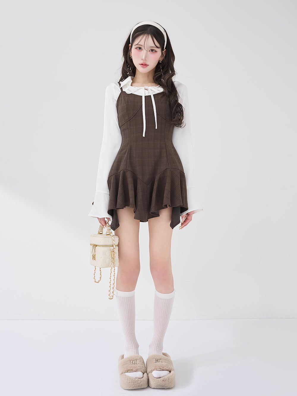 モデル：165cm（着用サイズ：FREE　着用カラー：BRN）