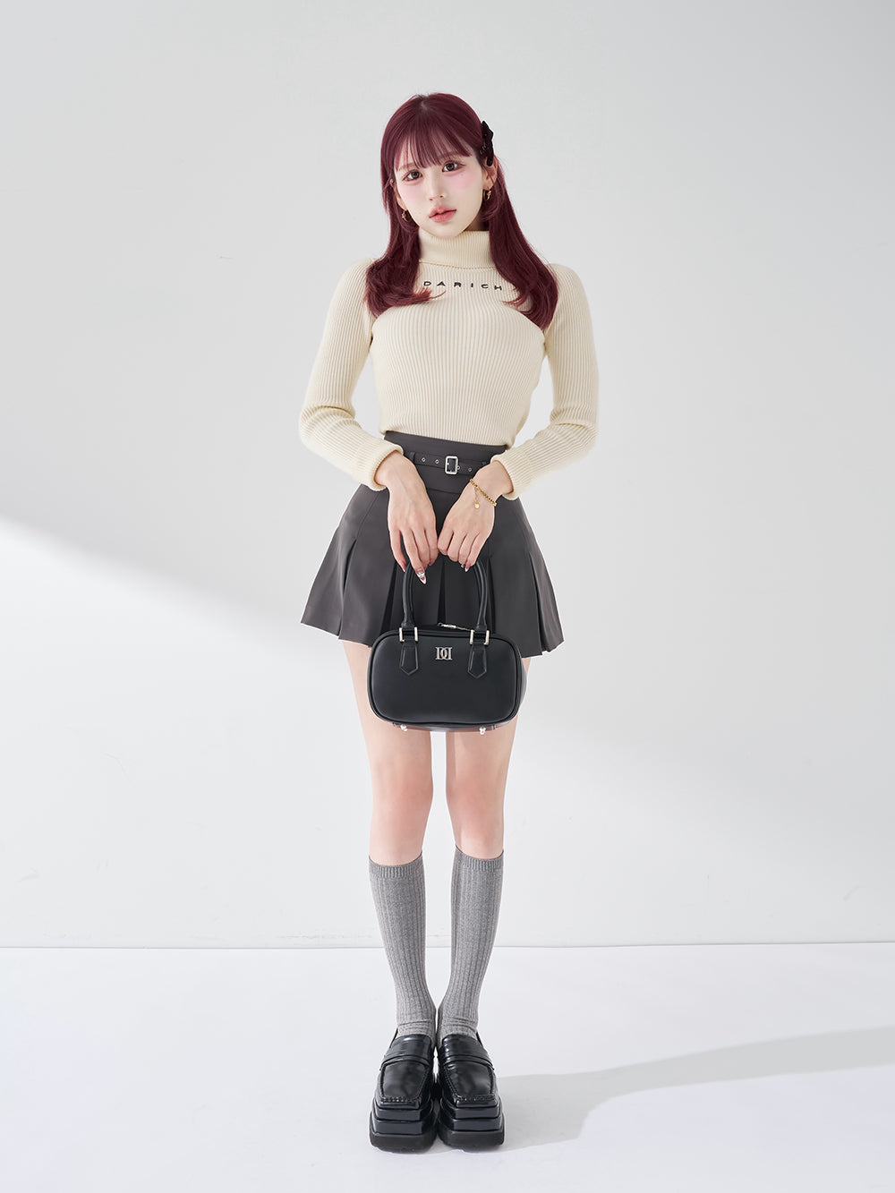 モデル：165cm（着用サイズ：FREE　着用カラー：IVO）