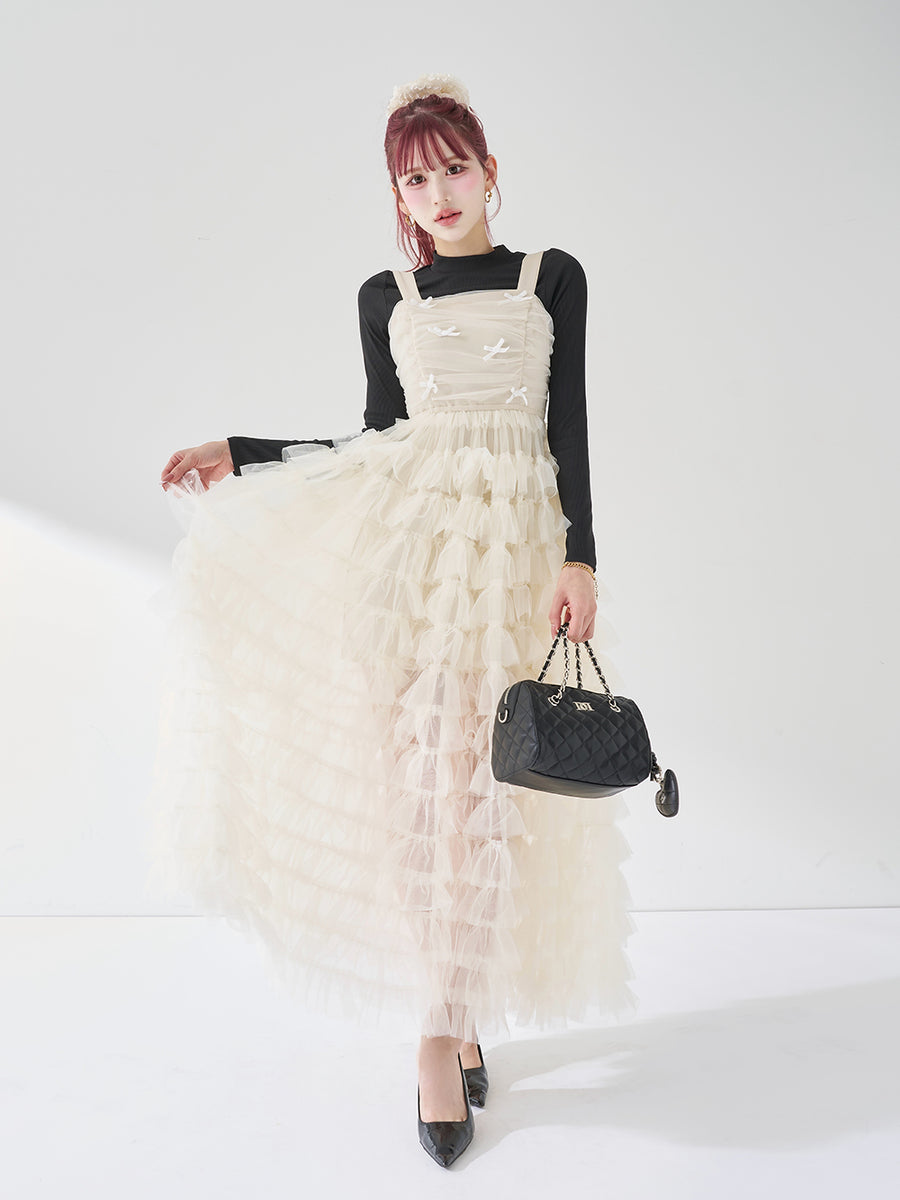 モデル：165cm（着用サイズ：FREE　着用カラー：WHT）