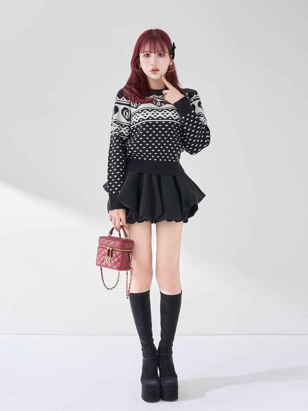 モデル：165cm（着用サイズ：FREE　着用カラー：BLK）