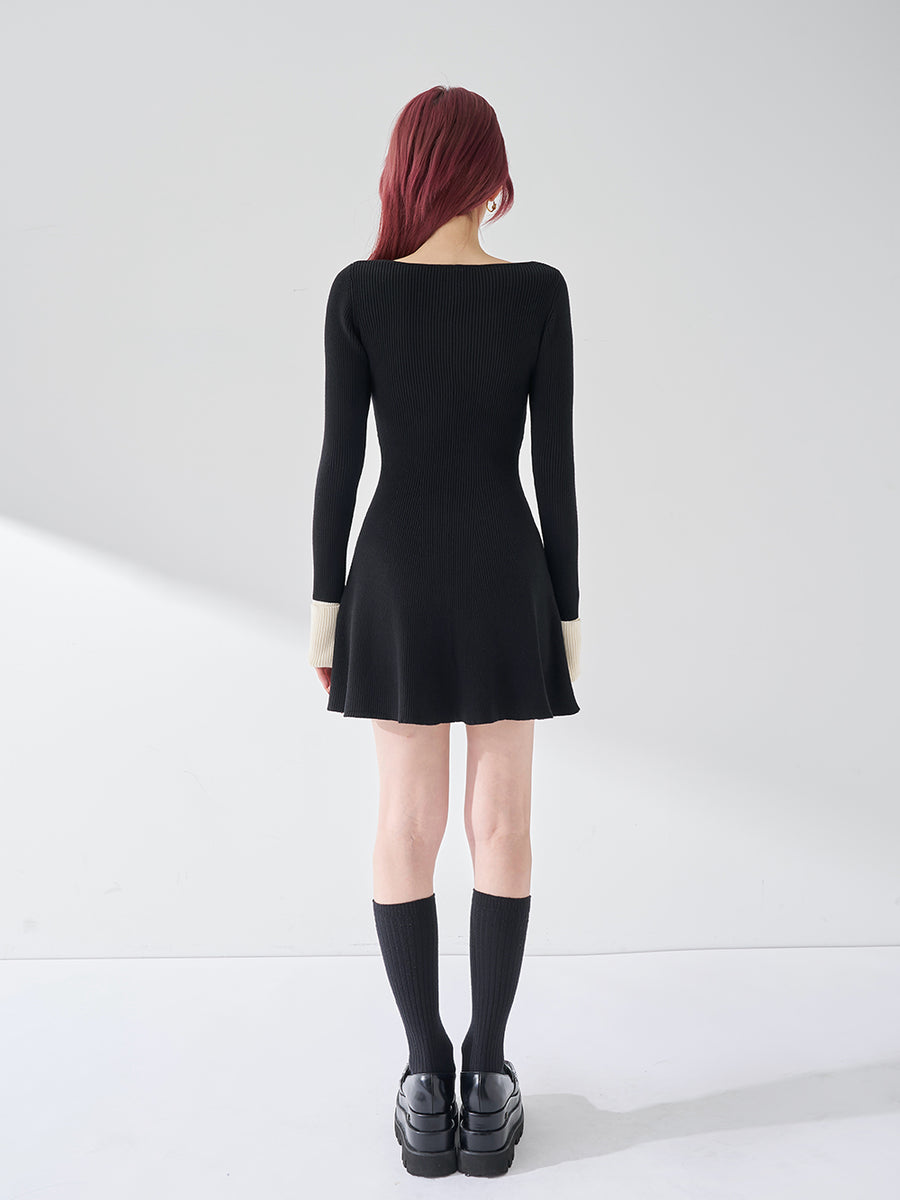 モデル：165cm（着用サイズ：FREE　着用カラー：BLK）