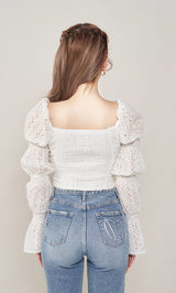 モデル：165cm（着用サイズ：FREE　着用カラー：WHT）