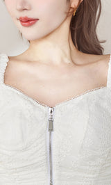 モデル：165cm（着用サイズ：FREE　着用カラー：WHT）