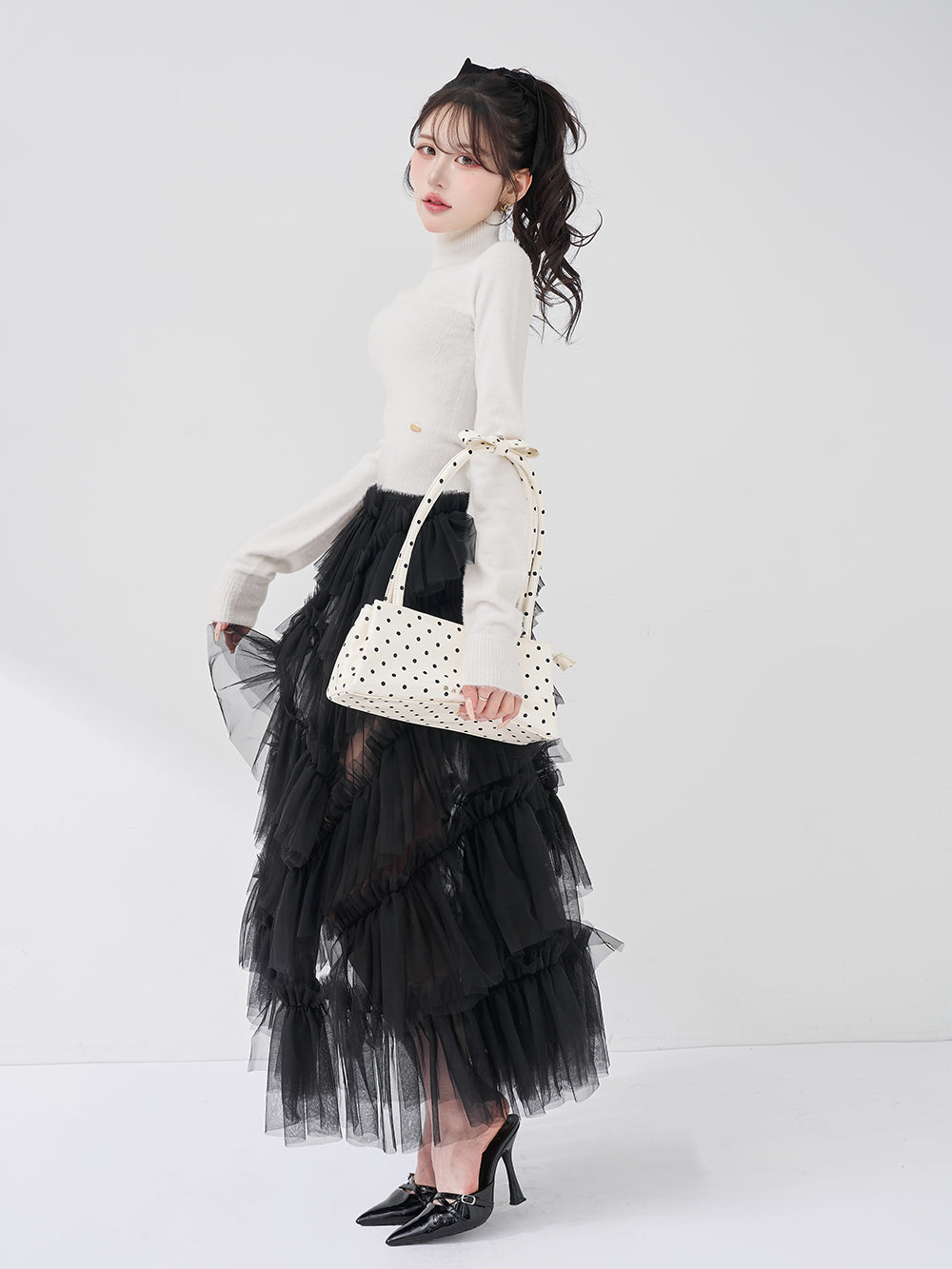 モデル：165cm（着用サイズ：FREE　着用カラー：WHT）