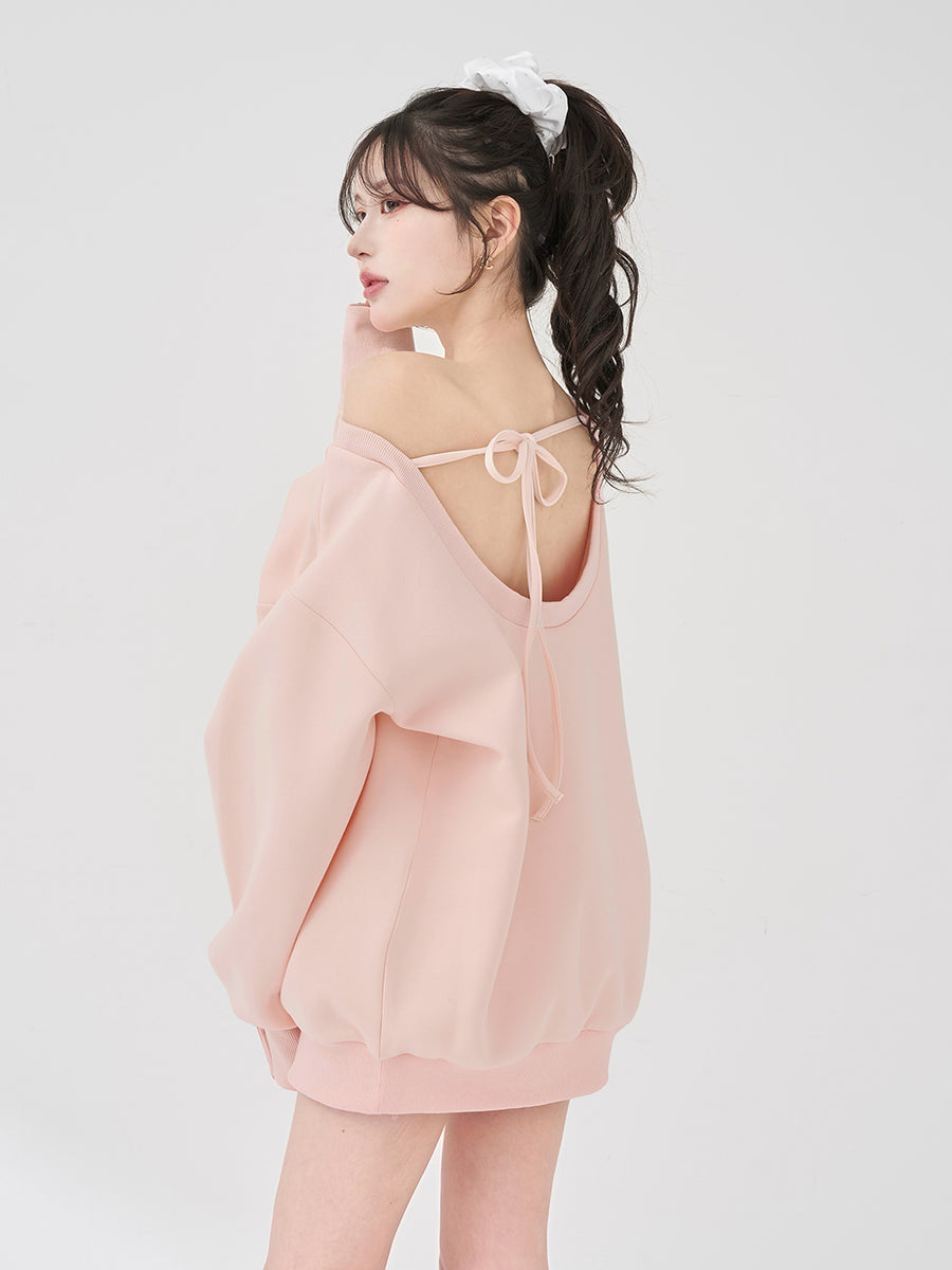 モデル：165cm（着用サイズ：FREE　着用カラー：PNK）