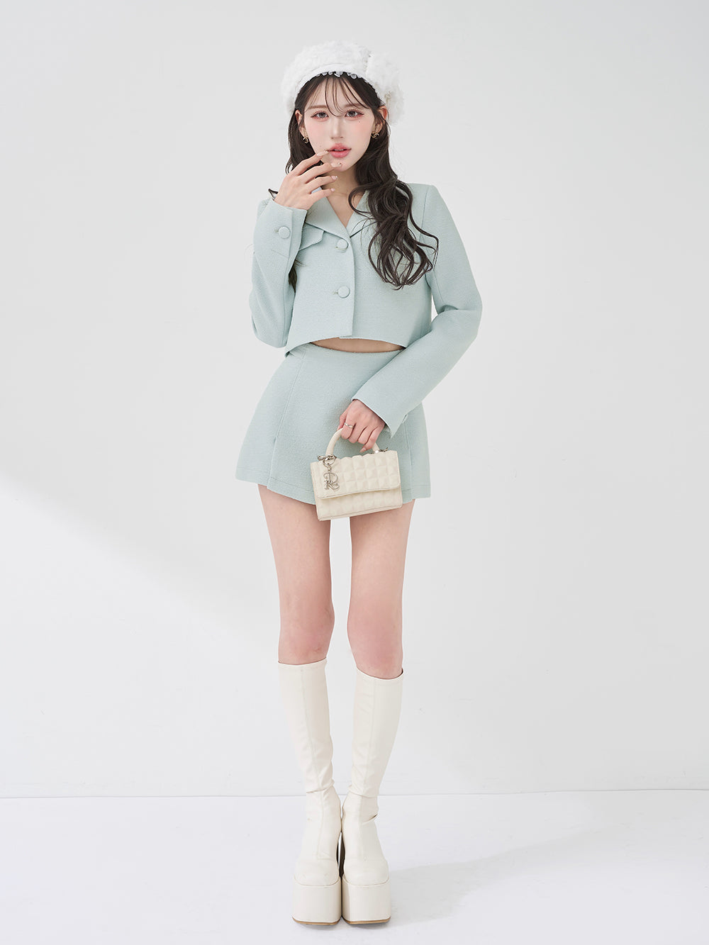 モデル：165cm（着用サイズ：S　着用カラー：SAX）