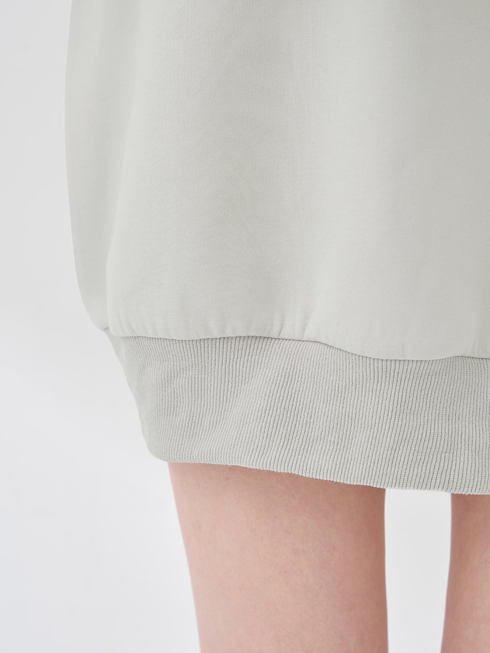 バックリボンパールグラフィックスウェットプルオーバー