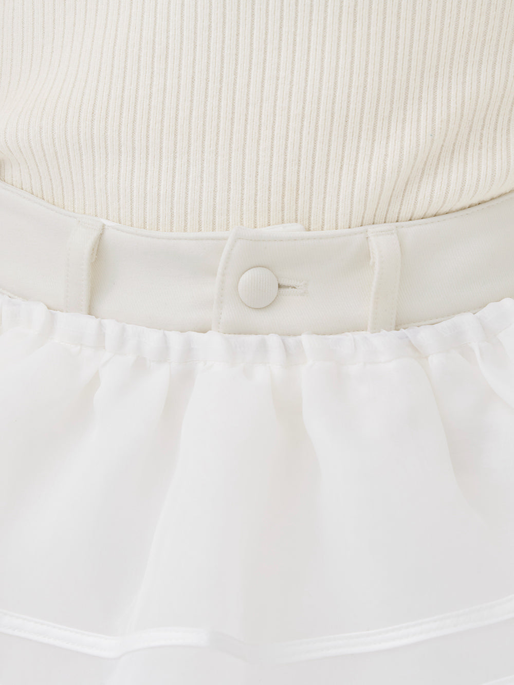 モデル：165cm（着用サイズ：S　着用カラー：WHT）