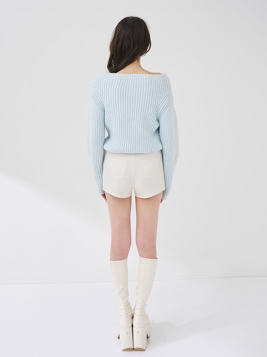 モデル：165cm（着用サイズ：S　着用カラー：WHT）