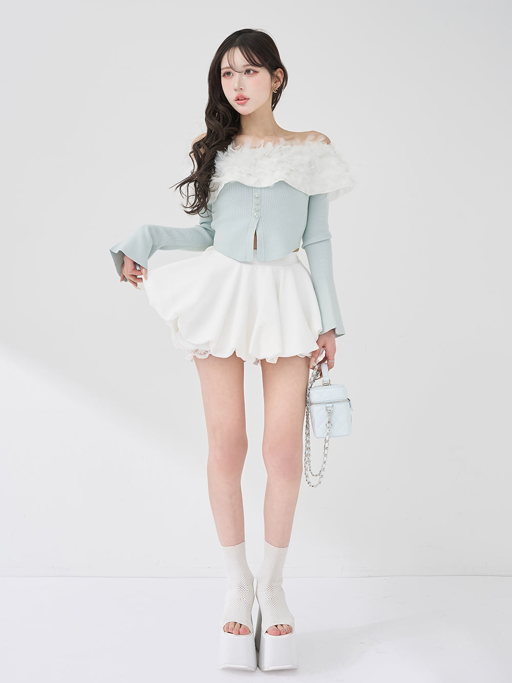 モデル：165cm（着用サイズ：FREE　着用カラー：SAX）