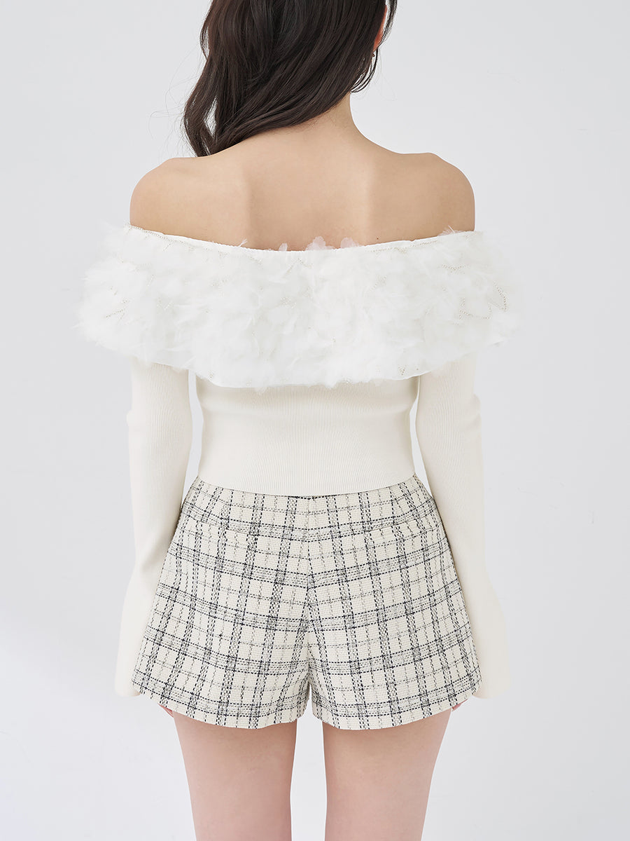 モデル：165cm（着用サイズ：FREE　着用カラー：WHT）