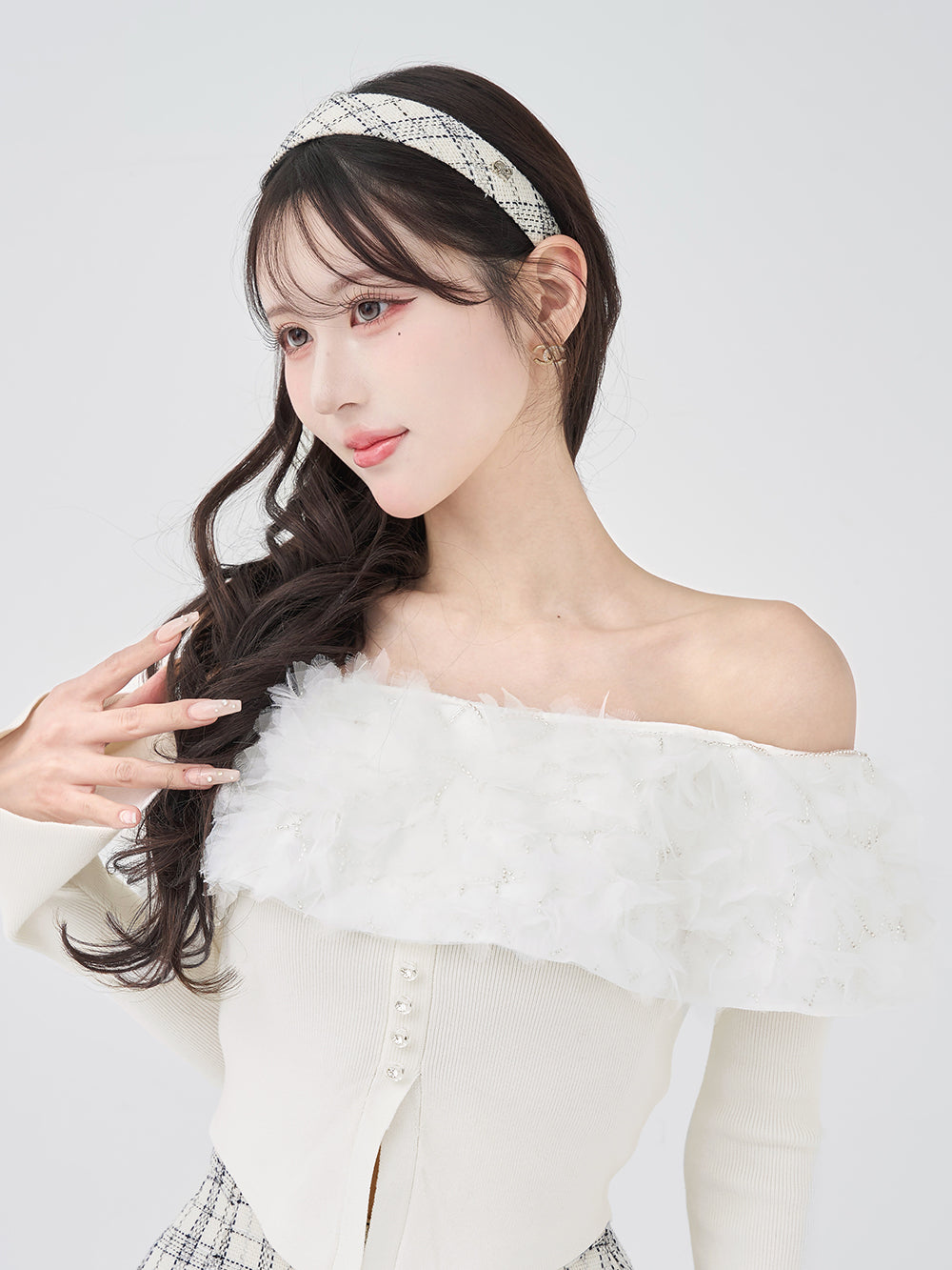 モデル：165cm（着用サイズ：FREE　着用カラー：WHT）