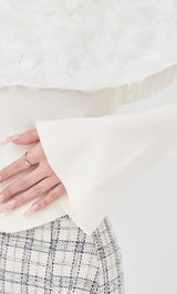 モデル：165cm（着用サイズ：FREE　着用カラー：WHT）