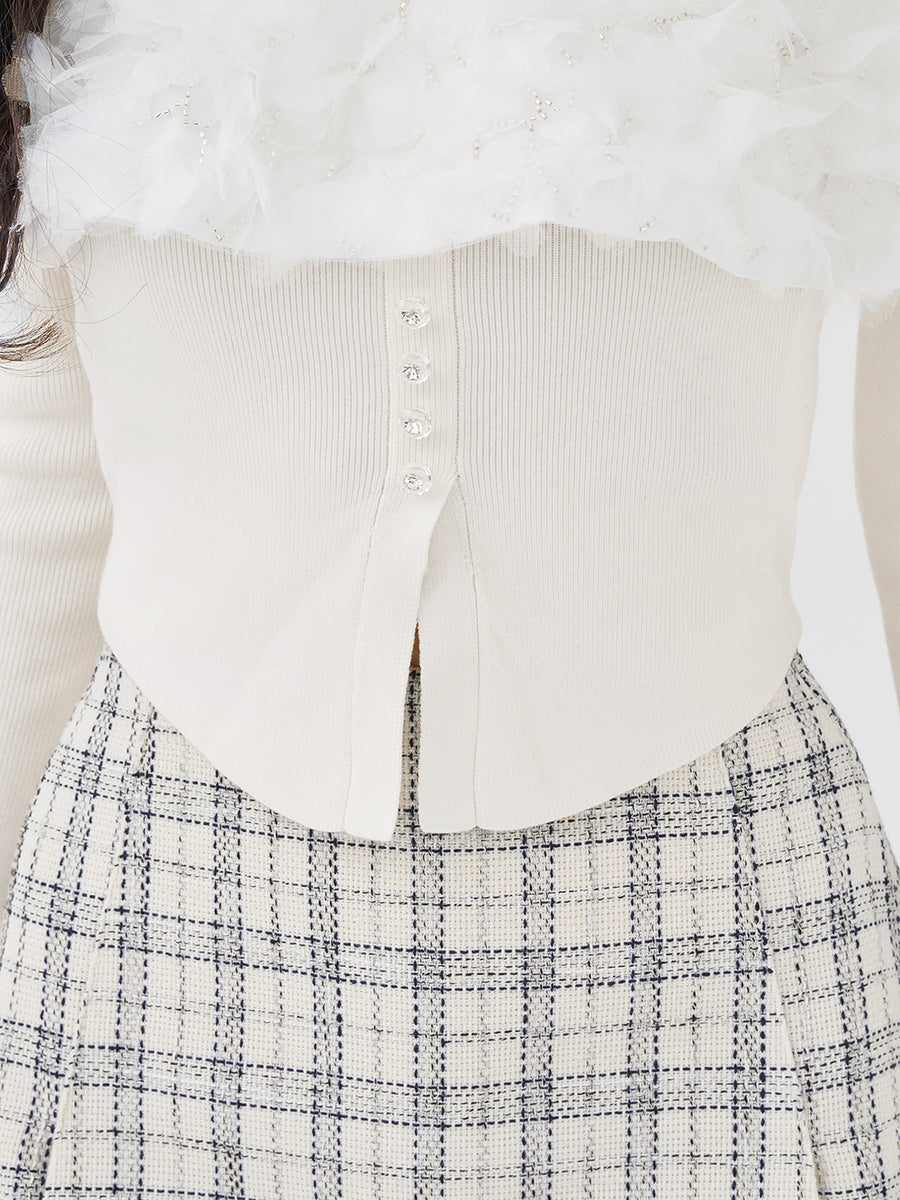 モデル：165cm（着用サイズ：FREE　着用カラー：WHT）