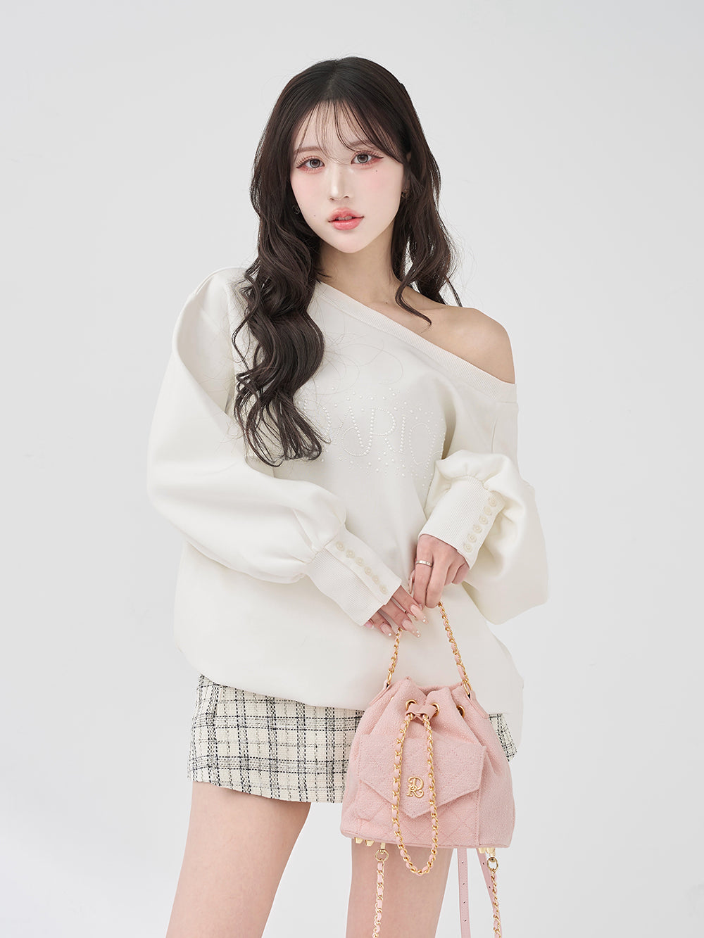 モデル：165cm（着用サイズ：FREE　着用カラー：WHT）